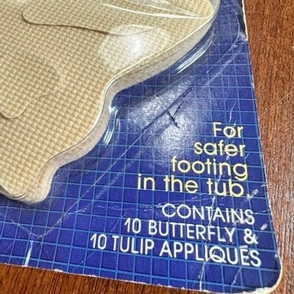Rubbermaid Vintage Butterfly Tulip Bathtub Appliques Non-Slip Almond 7091 NEW